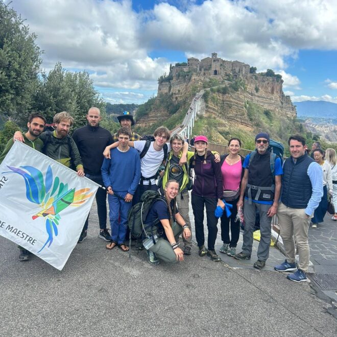 5. A Civita di Bagnoregio attraverso la Valle dei Calanchi